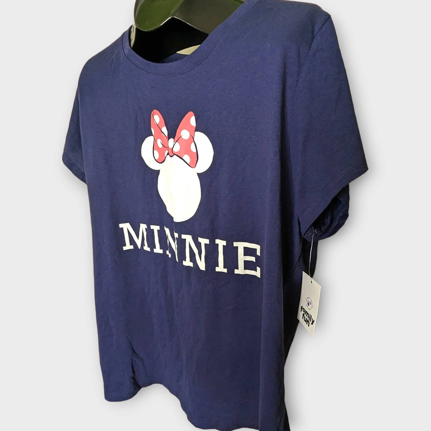 DISNEY Family Fun Navy Blue Minnie Mouse Pink Bow Tee 2X NEW