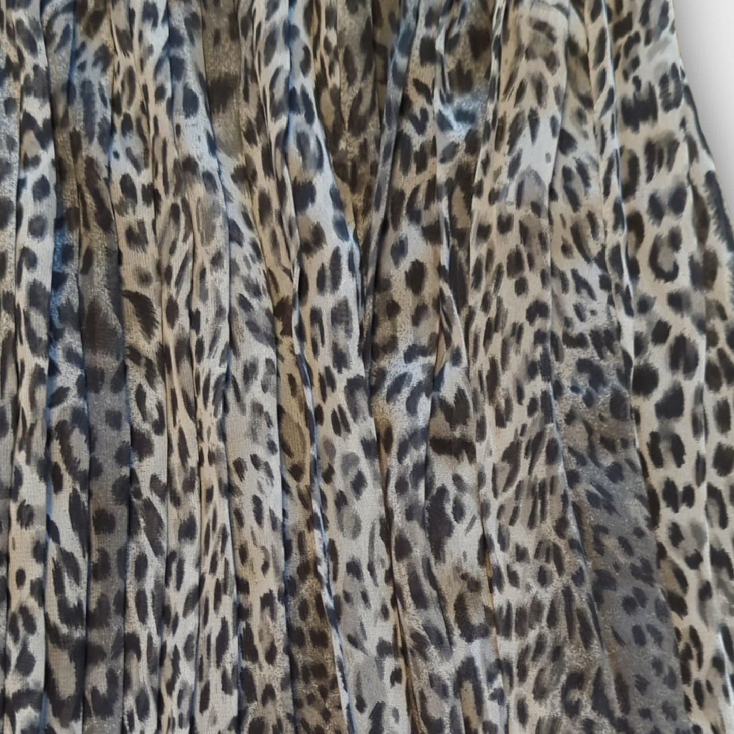 MAURICES Gray Black Pleated Leopard Print Skirt Wide Waistband Large