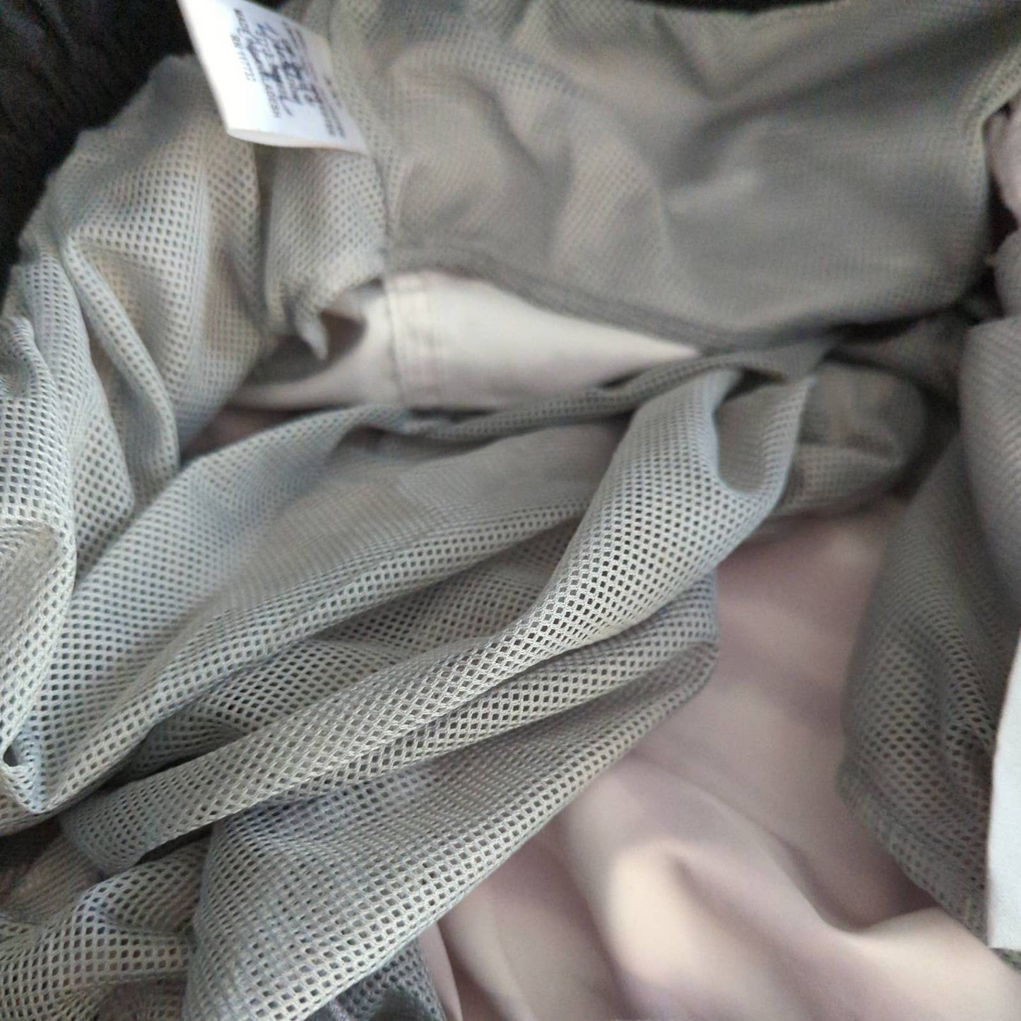 IZOD White Black Striped Men's Swim Trunks XXL NEW Summer Vacation