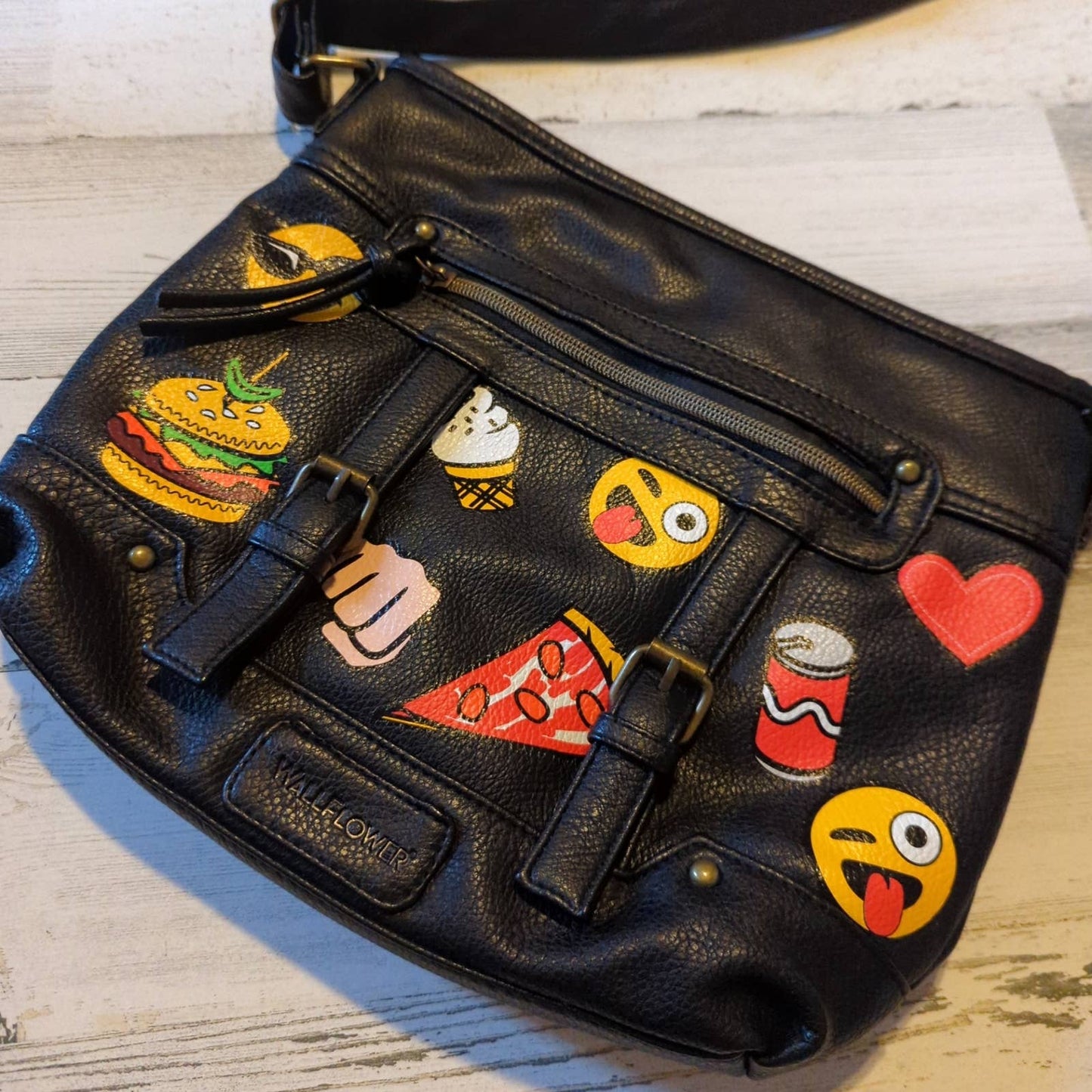 WALLFLOWER Black Emoji Adjustable Crossbody Purse Handbag NWOT