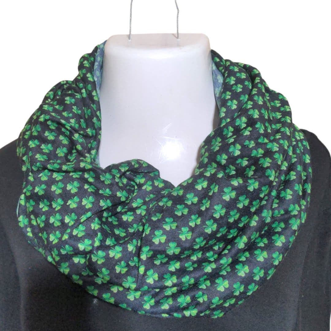 ST. PATRICK'S DAY Black Green Shamrock Infinity Scarf