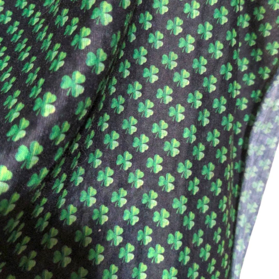 ST. PATRICK'S DAY Black Green Shamrock Infinity Scarf