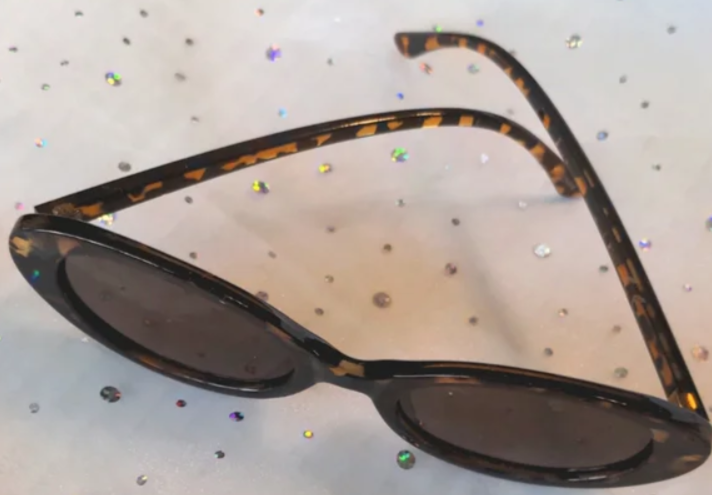 Tabitha Retro Look Tortoise Shell Cat Eye Sunglasses