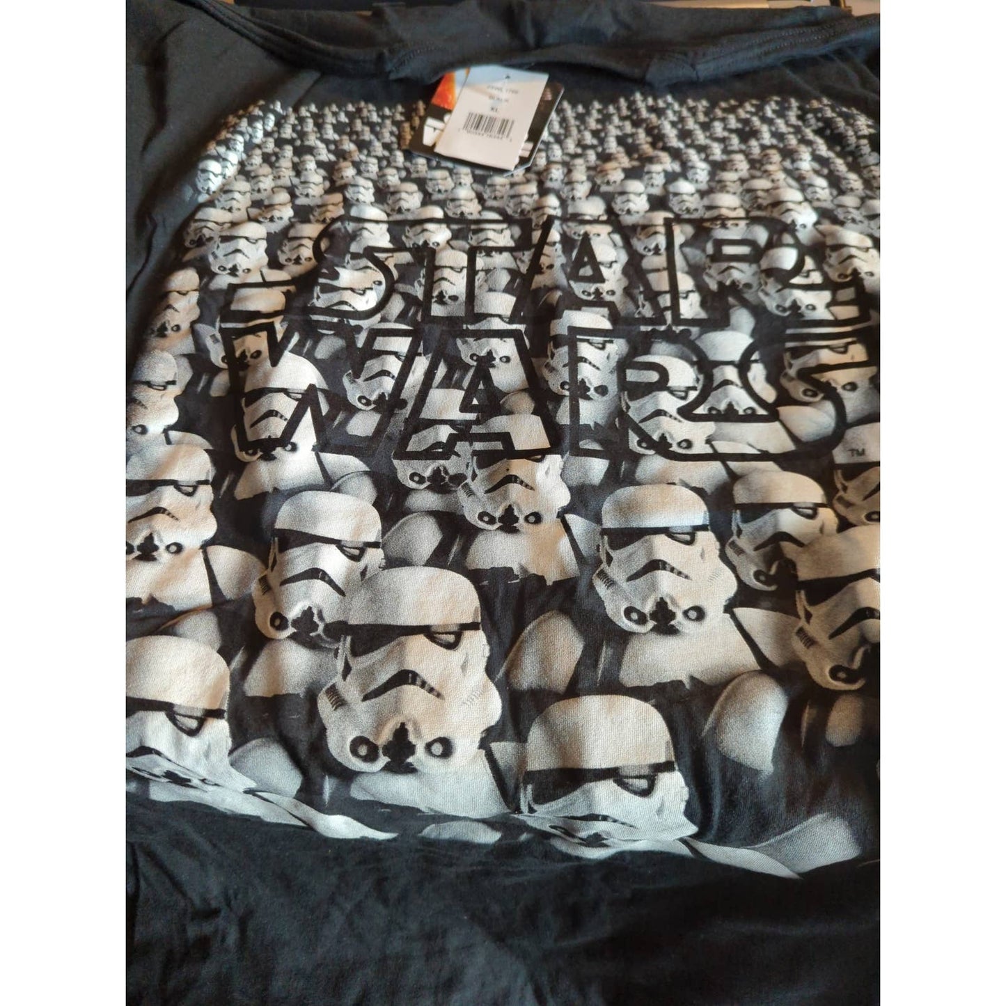 STAR WARS Black Stormtrooper Crowd Tee NEW XLarge