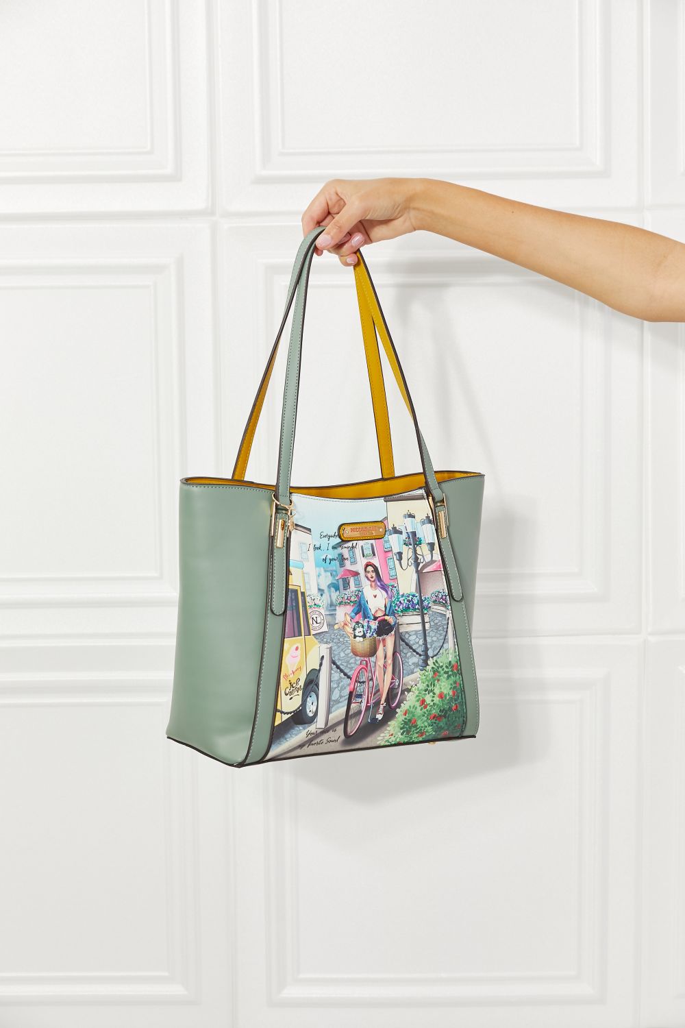 Nicole Lee USA Around The World Handbag Set of Three