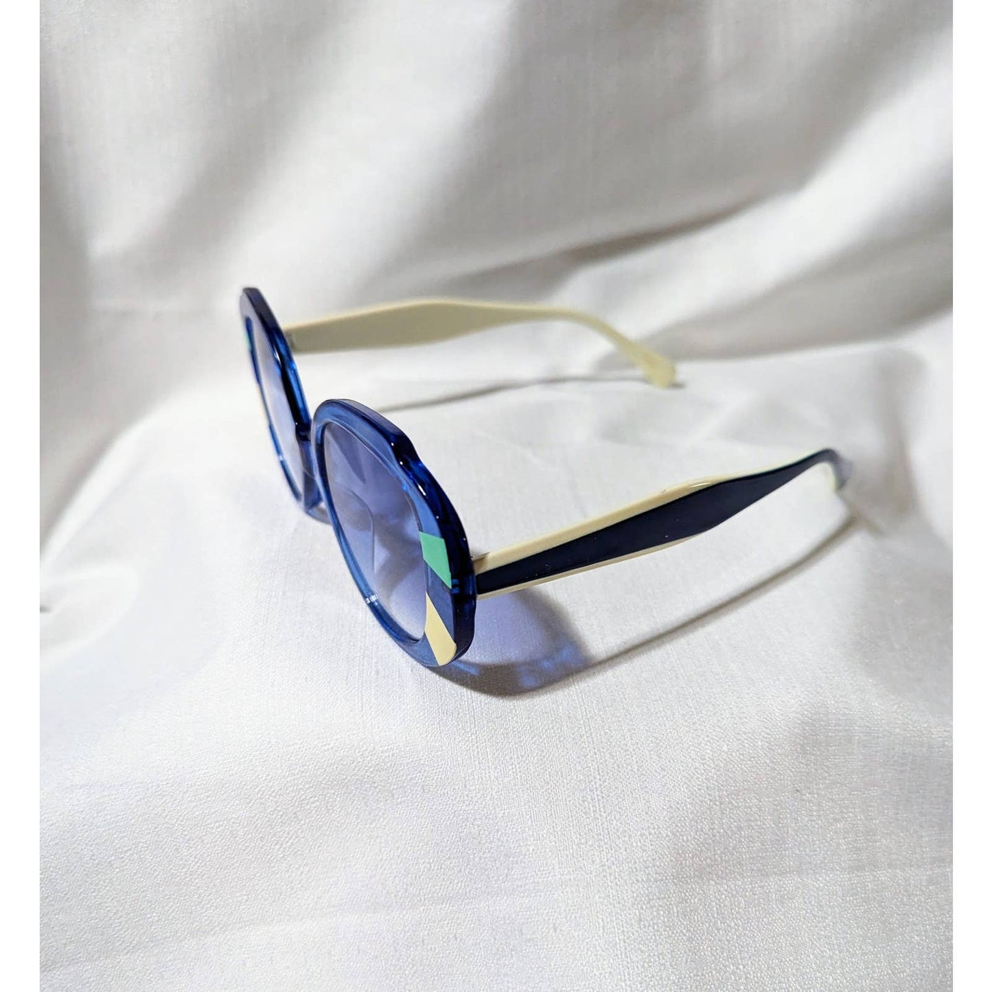 Mimi Blue Retro Vintage Style Butterfly Sunglasses with Blue Lenses UV Protection