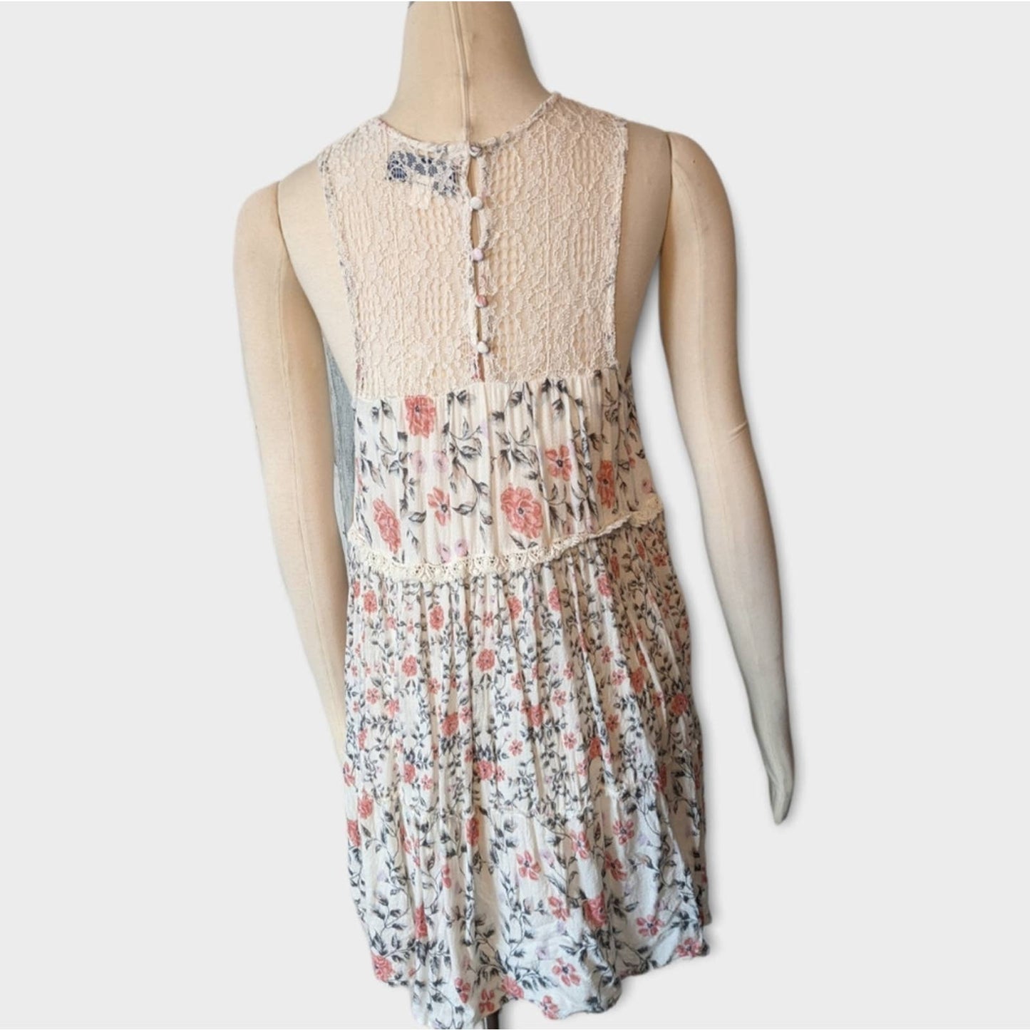 BLUE RAIN Cream Floral Tiered Dress with Lace Shoulder Medium