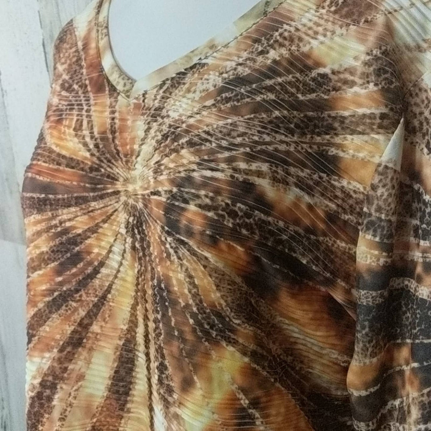 ERIN LONDON NEW Orange Sunburst Textured Top 3X