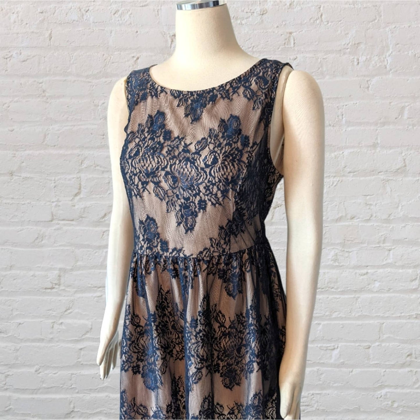 FOREVER 21 Navy Blue Lace Party Dress with Tan Lining Large