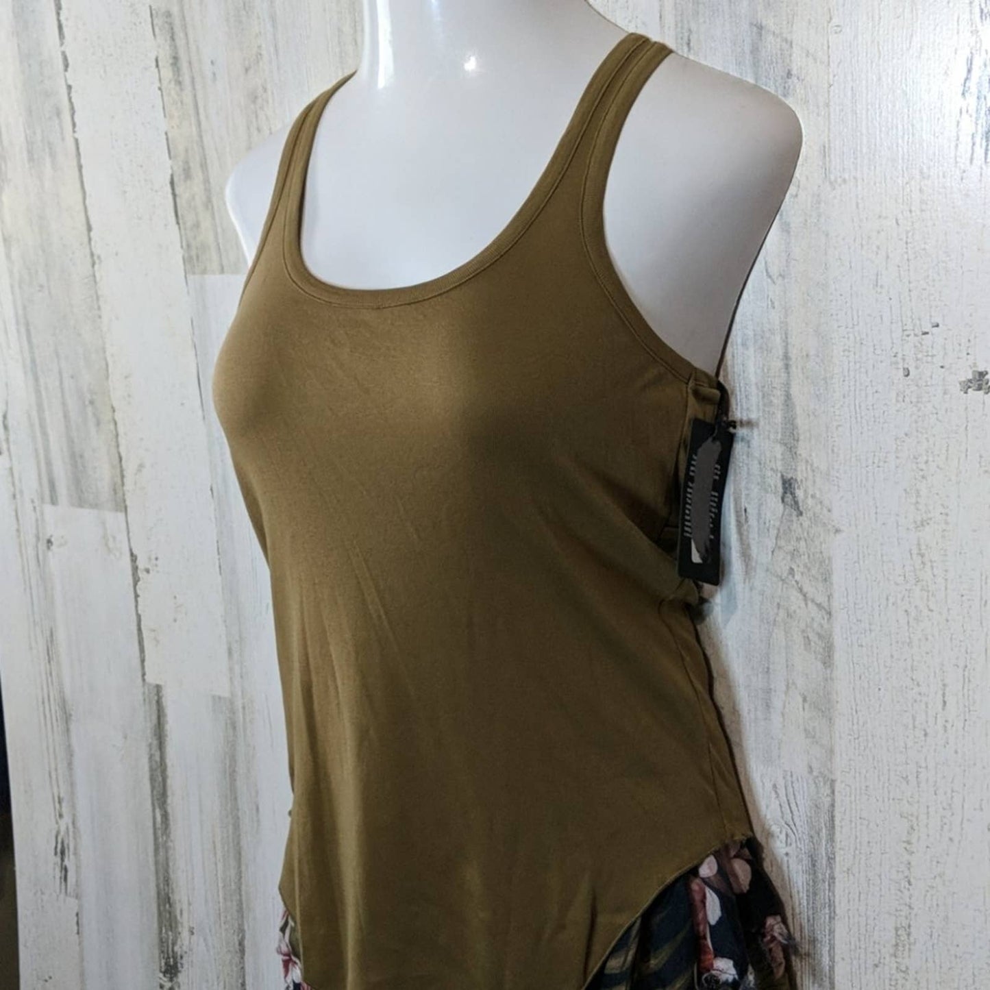 CHASER Olive Green Lattice Open Back Tank Medium