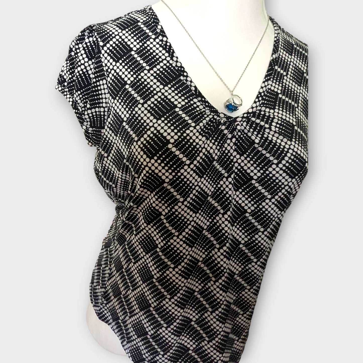 WORTHINGTON Black White Polka Dot Geometric Top Medium