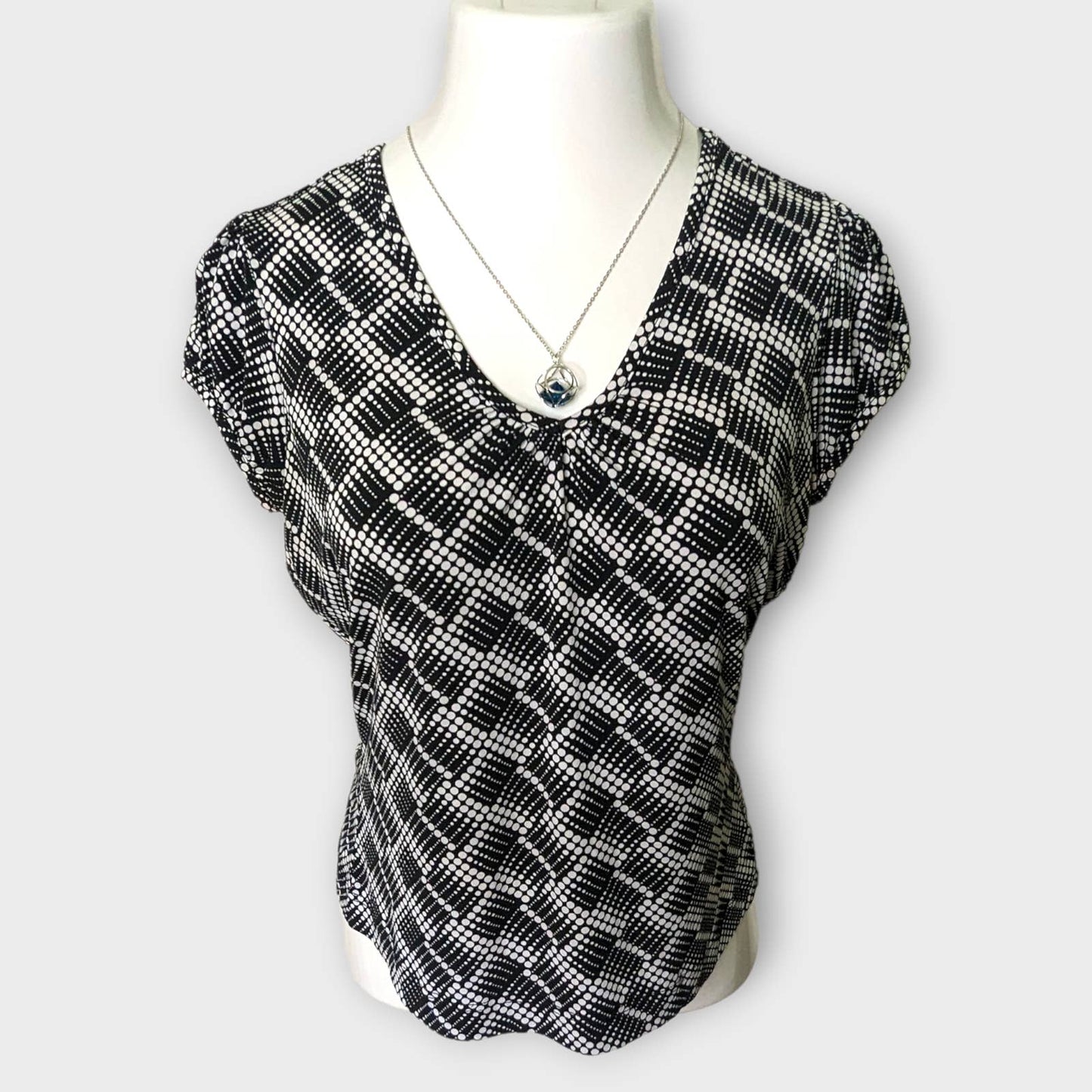 WORTHINGTON Black White Polka Dot Geometric Top Medium