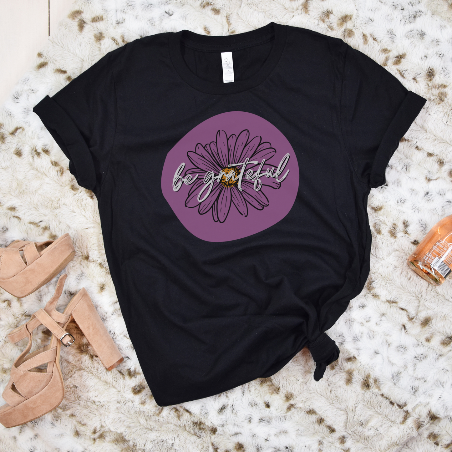 Be Grateful Purple Daisy Floral Positive Message Unisex Jersey Short Sleeve Tee Small-3XL