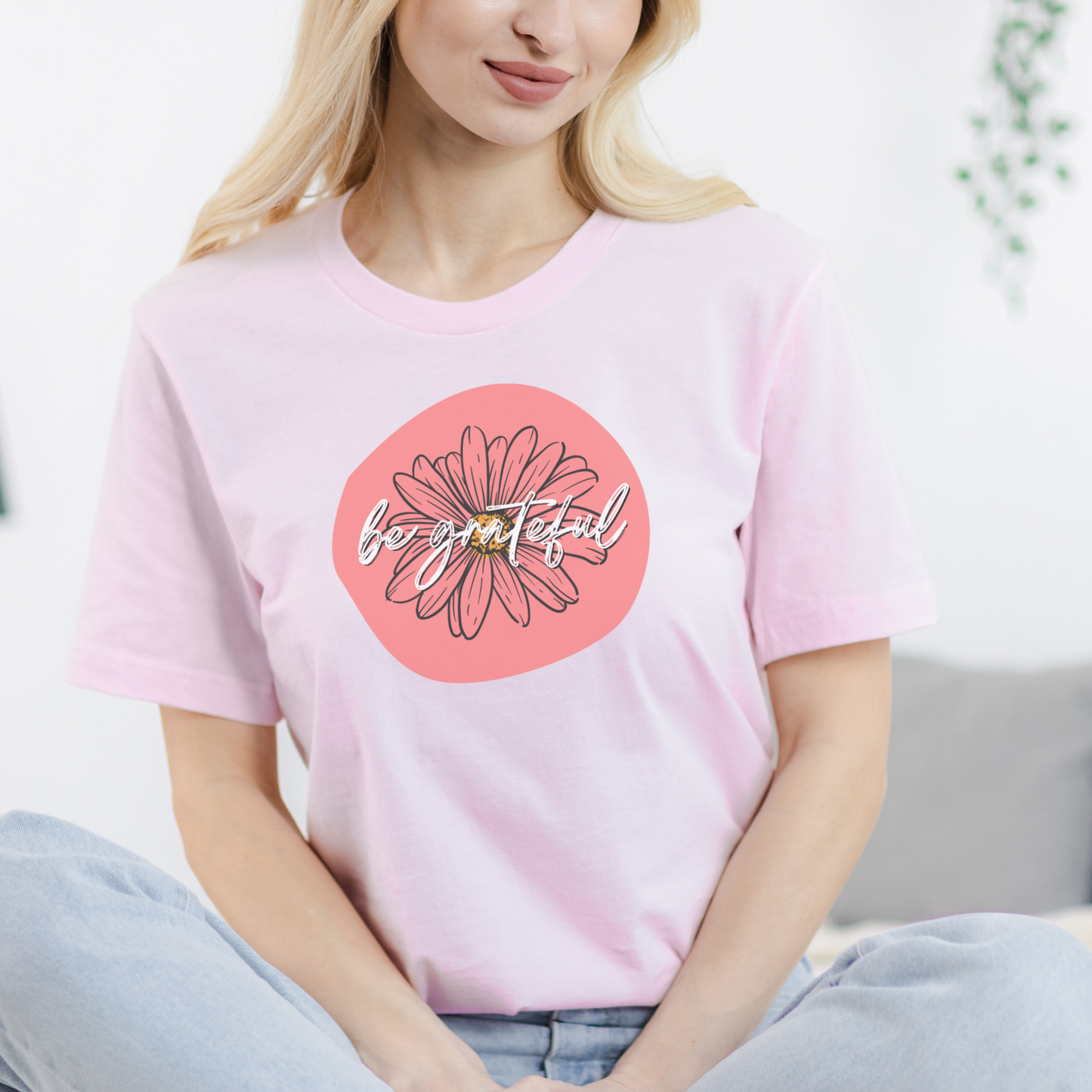 Be Grateful Coral Daisy Floral Positive Message Unisex Jersey Short Sleeve Tee Small-3XL