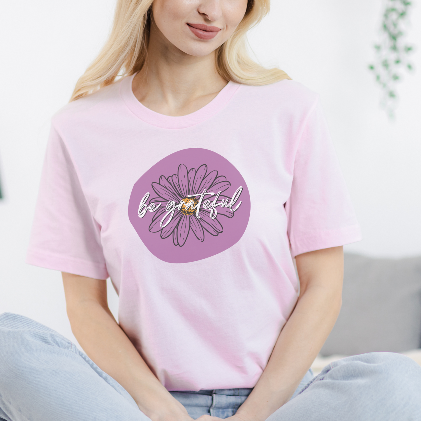 Be Grateful Purple Daisy Floral Positive Message Unisex Jersey Short Sleeve Tee Small-3XL