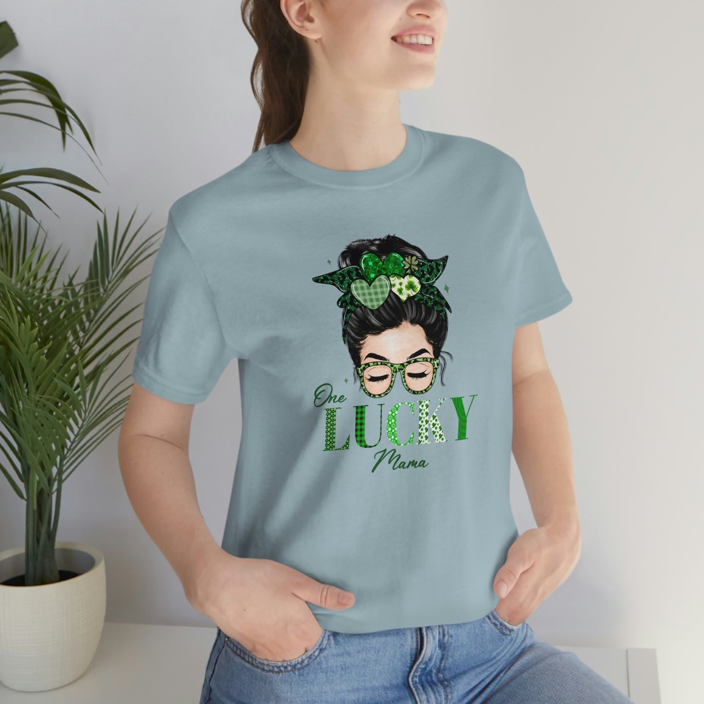 One Lucky Mama St. Patrick's Day Messy Bun Sunglasses Unisex Jersey Short Sleeve Tee S-3XL