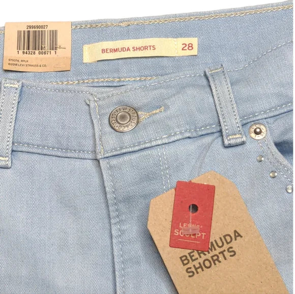 LEVI'S Light Rinse Mid-Rise Denim Jean Bermuda Shorts Size 6 Waist 28 NEW