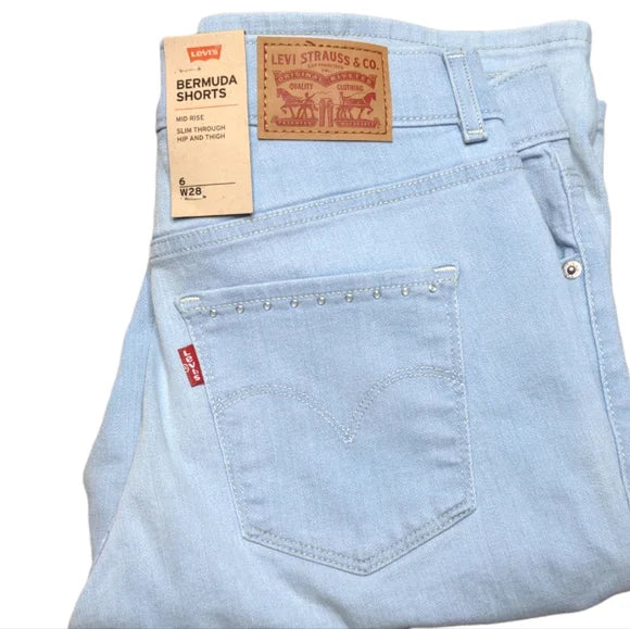 LEVI'S Light Rinse Mid-Rise Denim Jean Bermuda Shorts Size 6 Waist 28 NEW