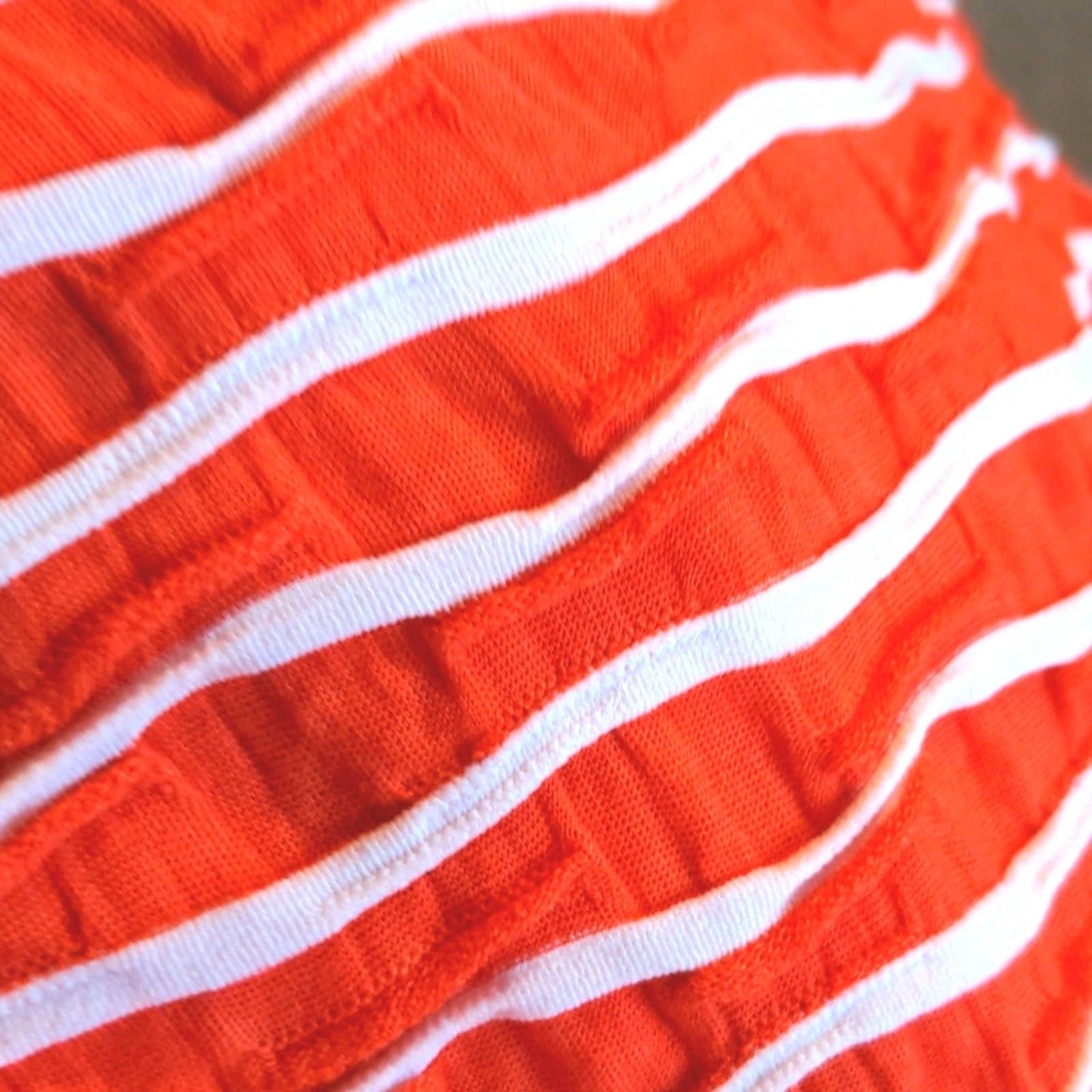ONQUE CASUAL Orange Striped Textured Zipper Top Large NEW