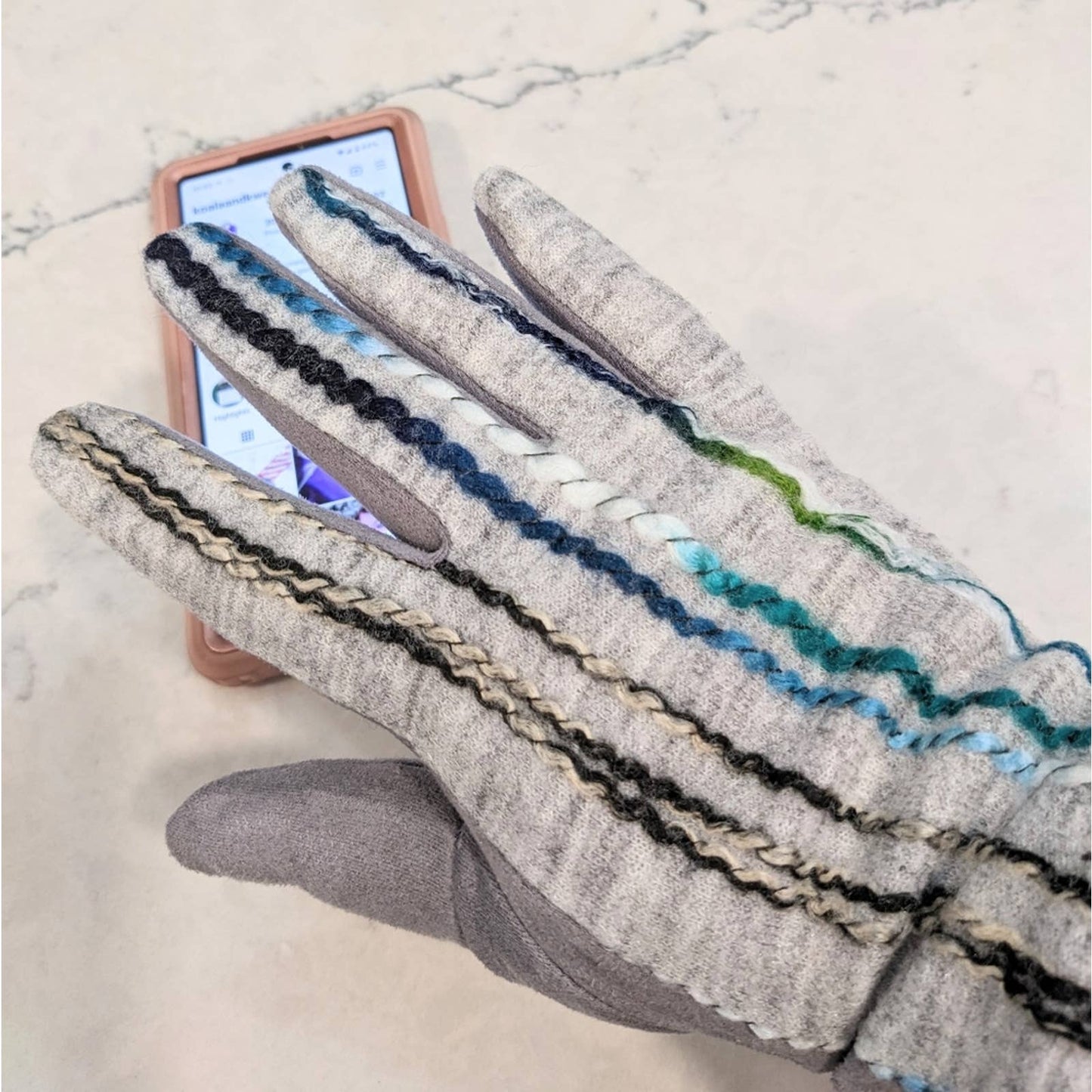Sassy Gray Yarn Striped Tech Touchscreen Gloves