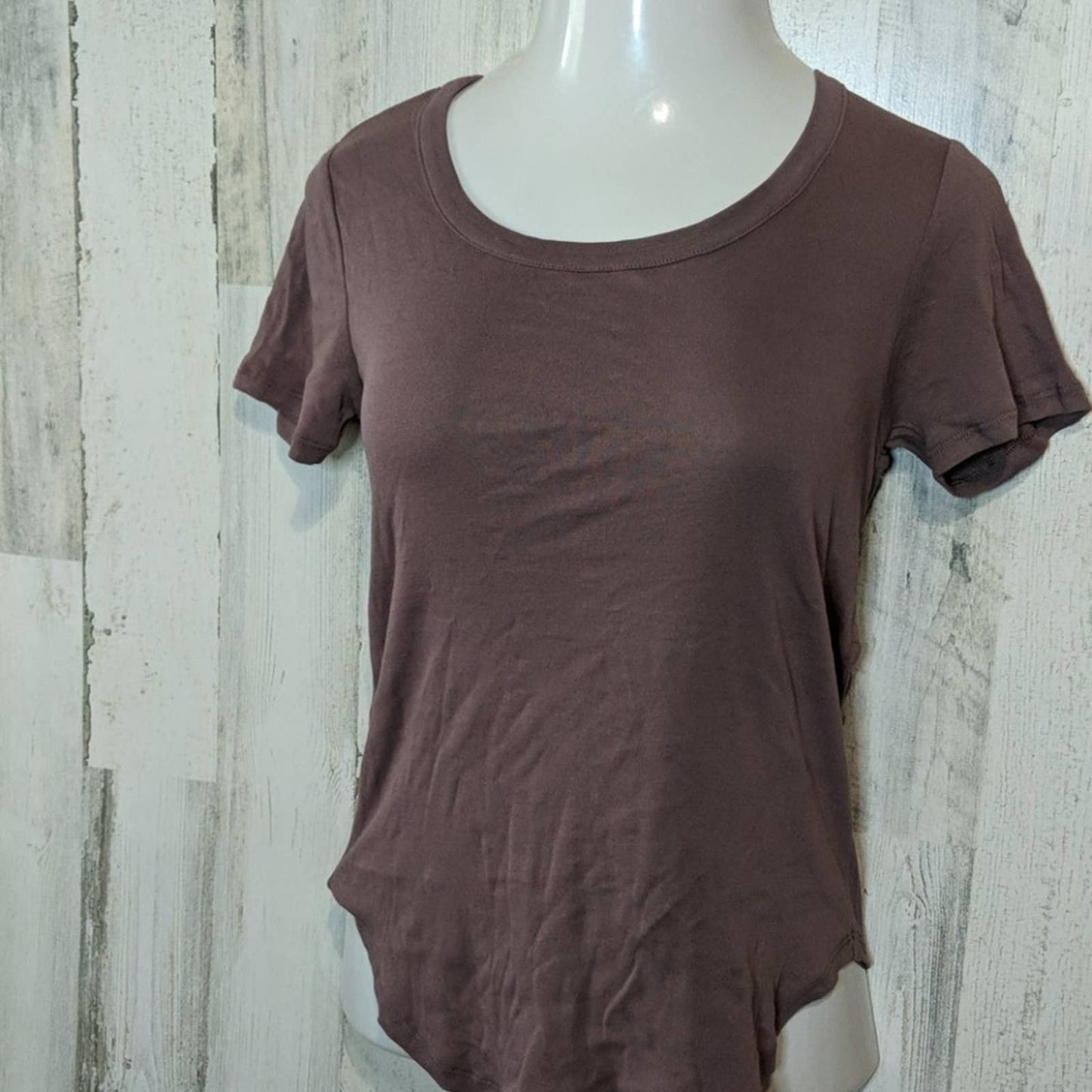 CHASER Purple Scoop Neck Career Tee M